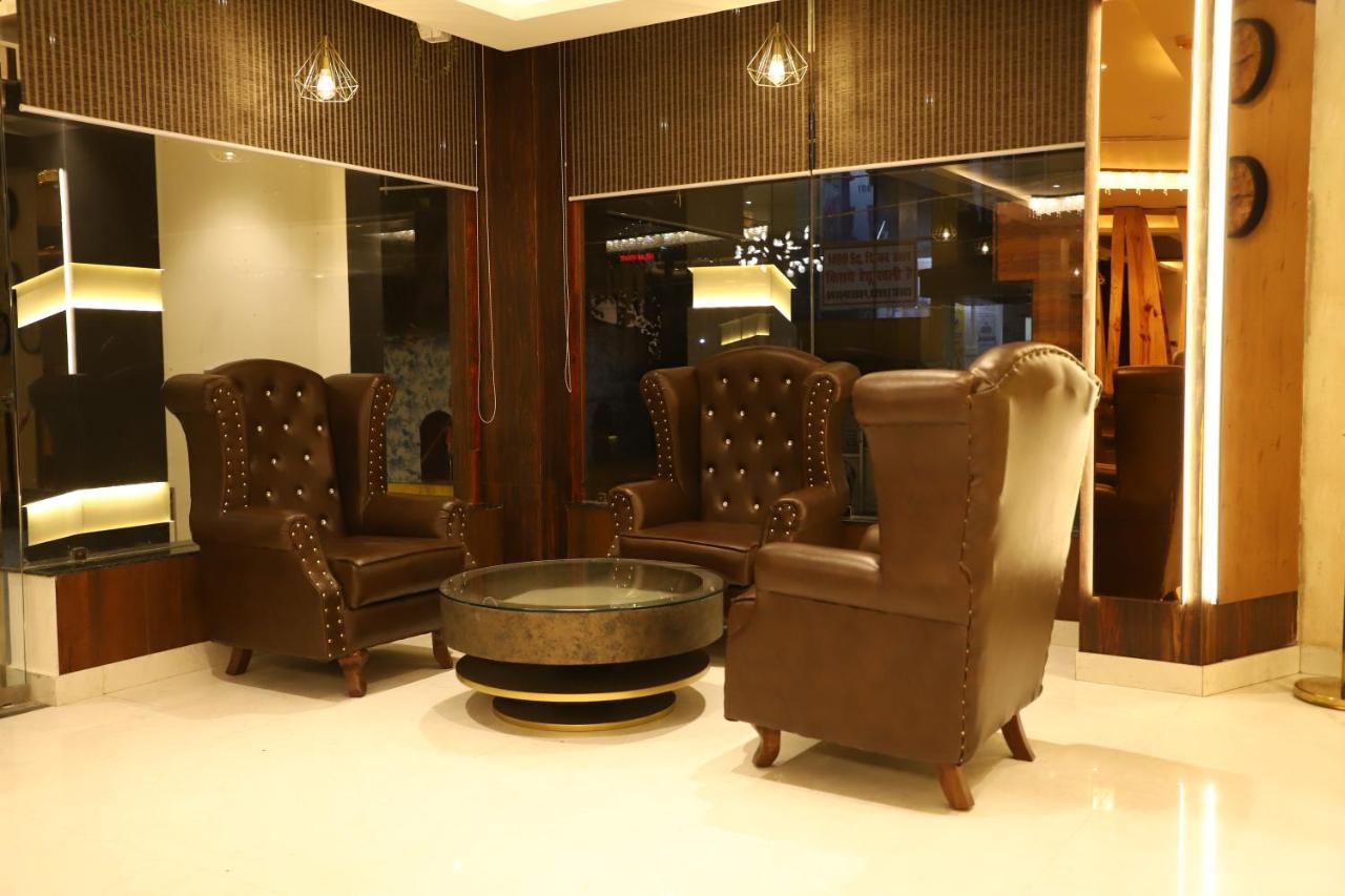 Hotel Emperio Grand לקנאו מראה חיצוני תמונה